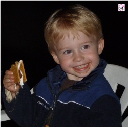 3 year old eating smores