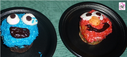 elmo and cookie monster cupcakes